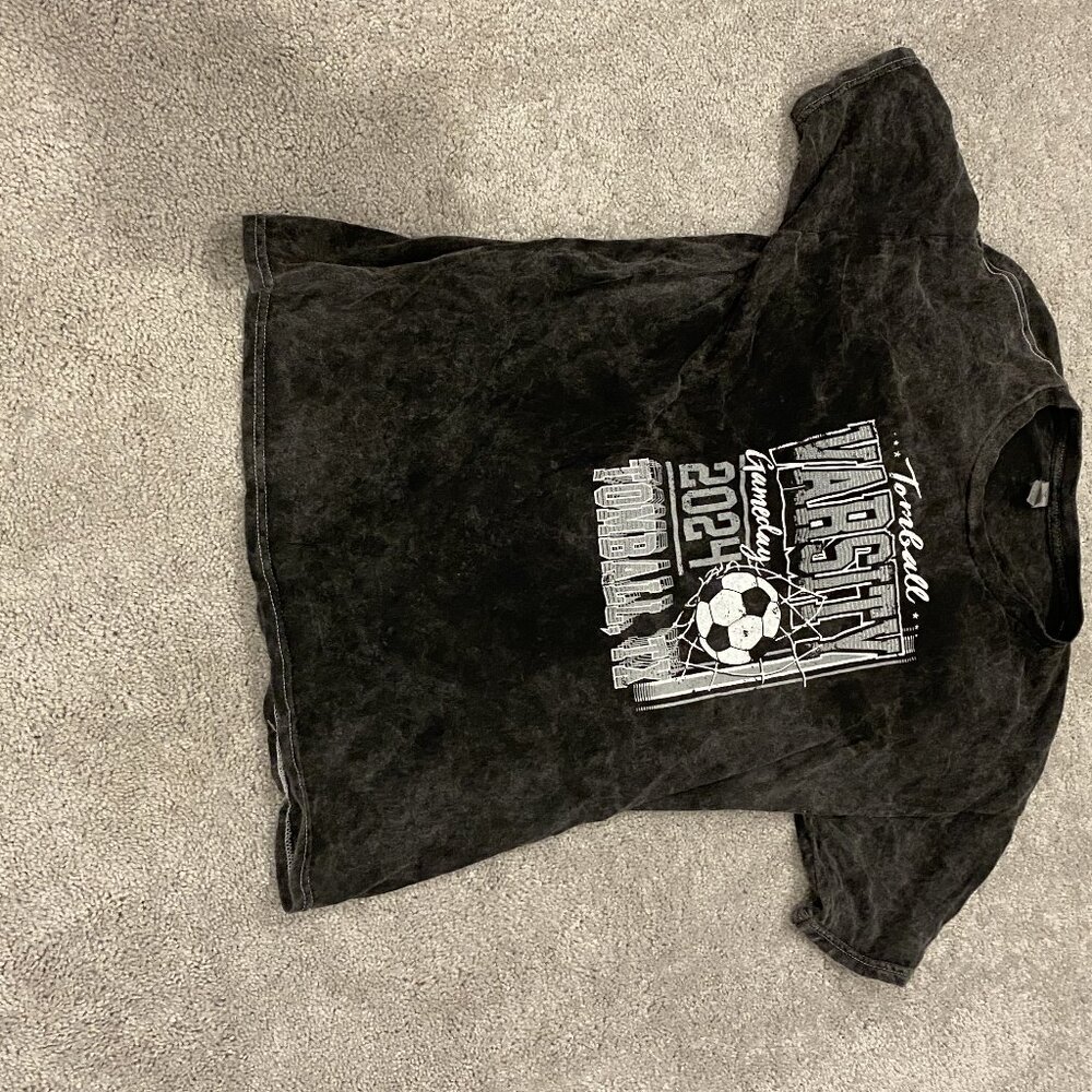 *VINTAGE* High School Sports T-Shirt